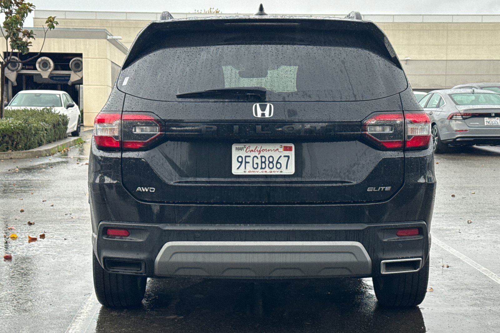 Used 2023 Honda Pilot Elite image 4