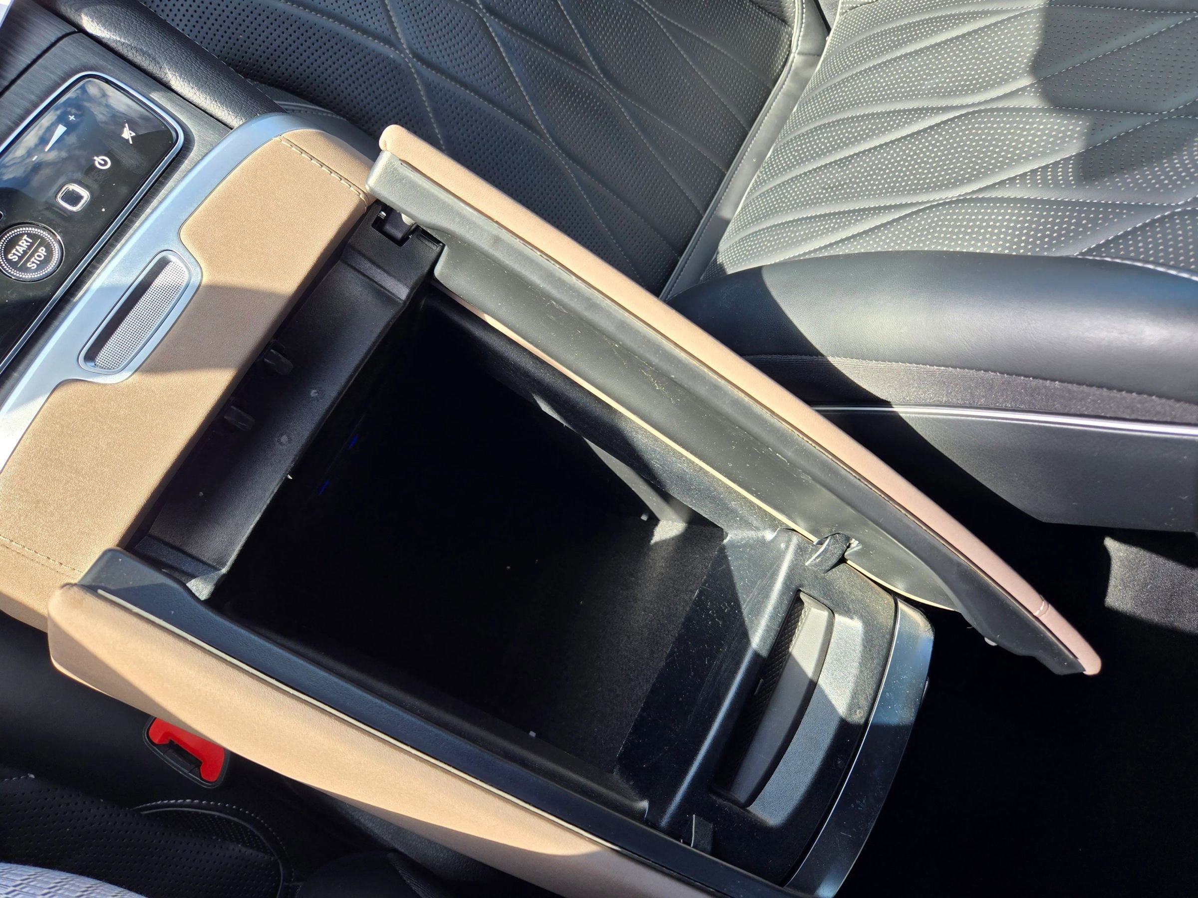 Used 2023 Mercedes-Benz EQS 580 4MATIC Sedan w/ Exclusive Trim Package image 52