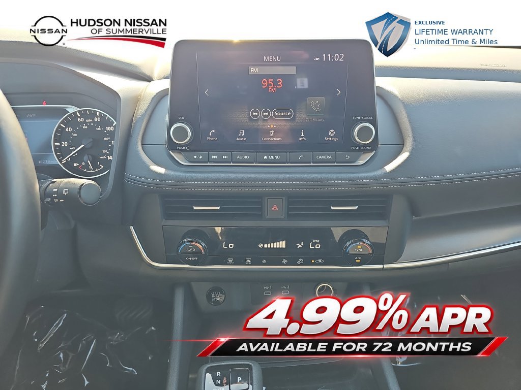 Used 2025 Nissan Rogue SV FWD image 21