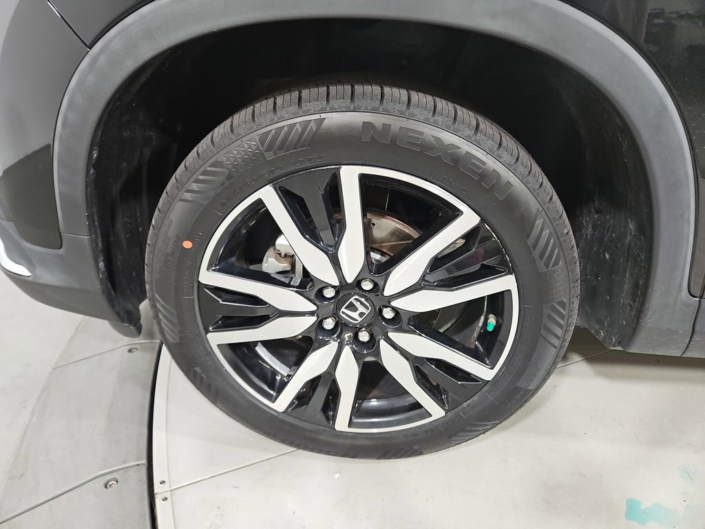 Used 2021 Honda Pilot Touring image 27