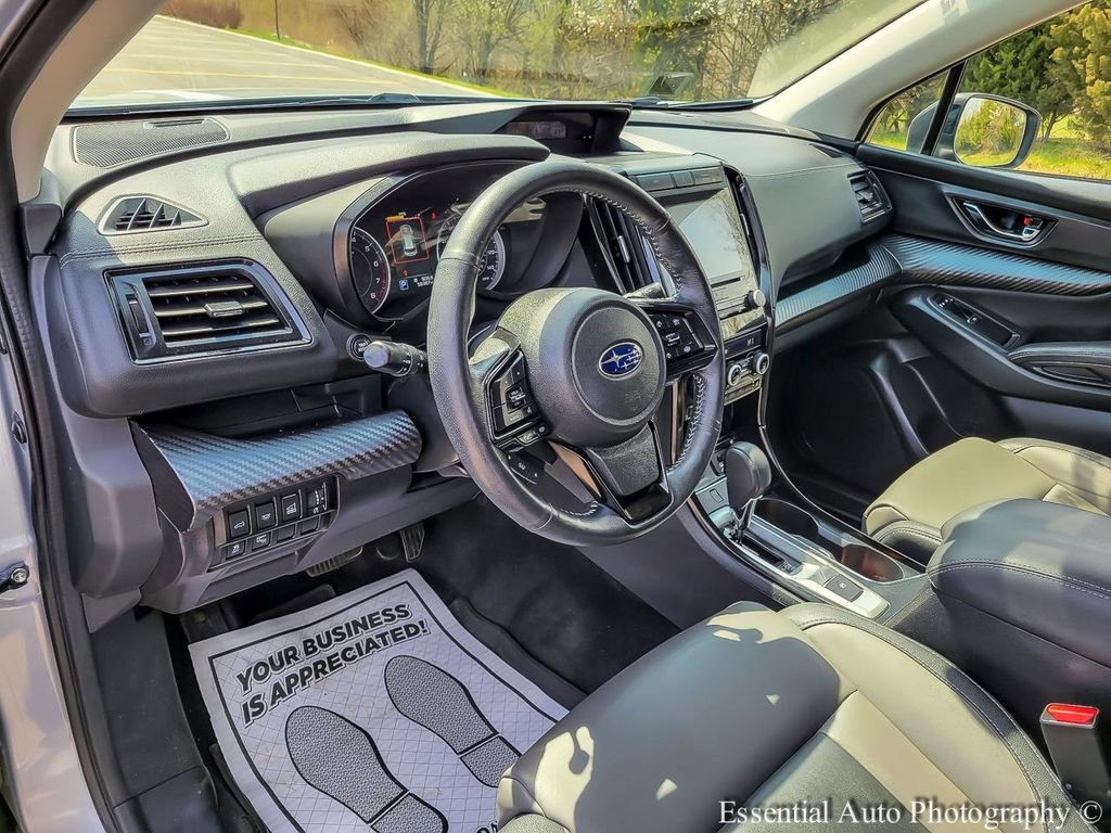 Used 2022 Subaru Ascent Onyx Edition image 9