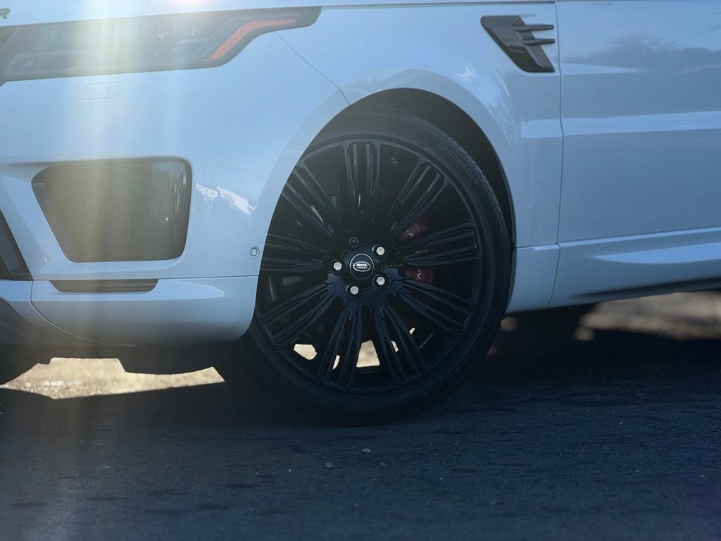 Used 2018 Land Rover Range Rover Sport HSE Dynamic image 2