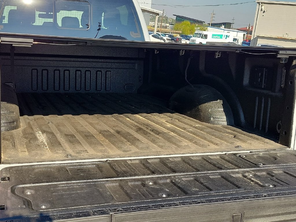 Used 2026 Ford F250 Platinum AWD/4WD image 8