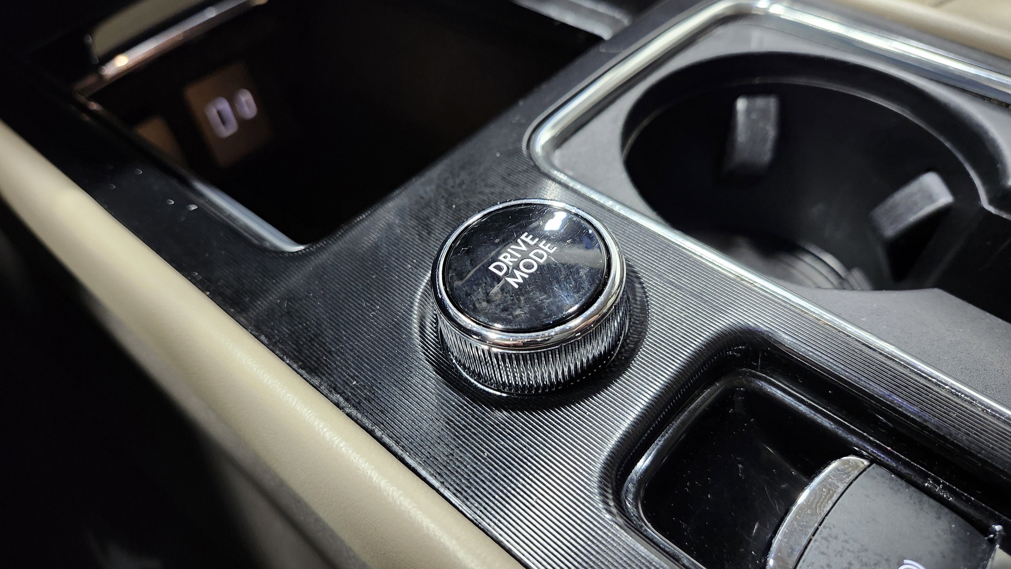 Used 2020 Lincoln Corsair FWD image 11