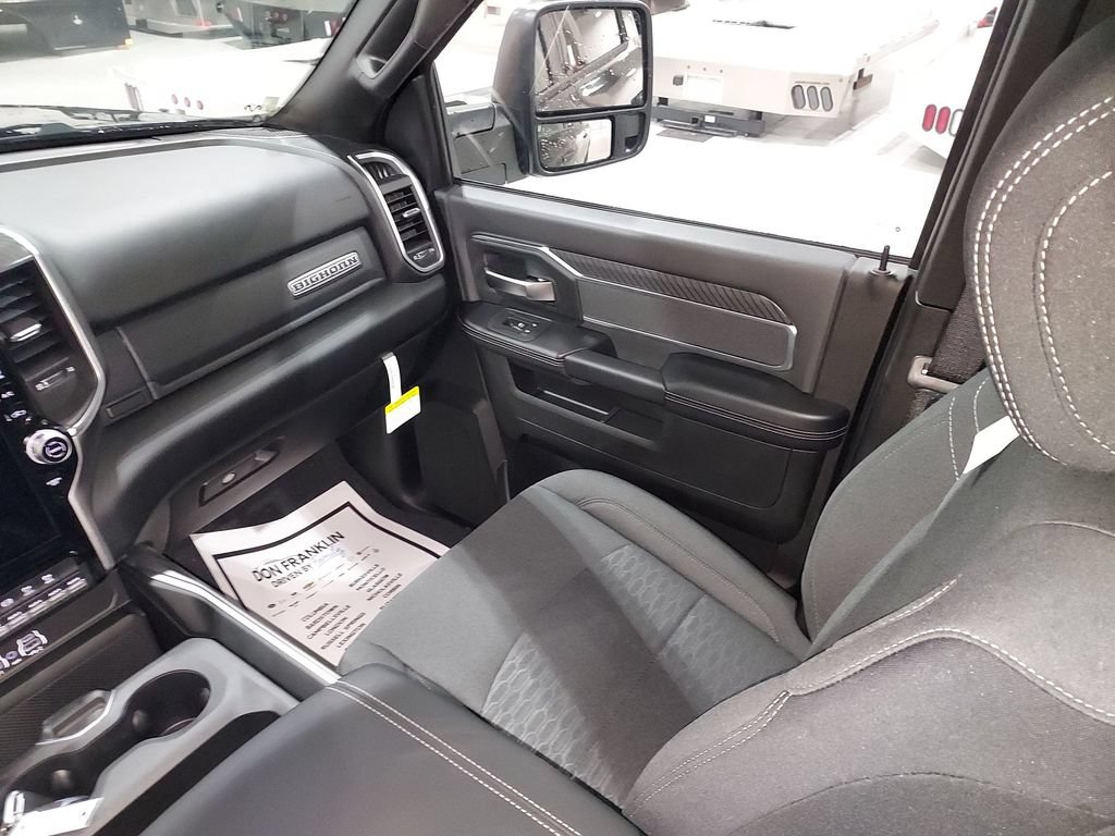 New 2026 RAM 2500 Big Horn AWD/4WD image 11