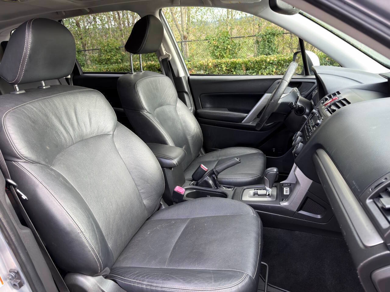 Used 2014 Subaru Forester 2.5i Limited AWD/4WD image 16