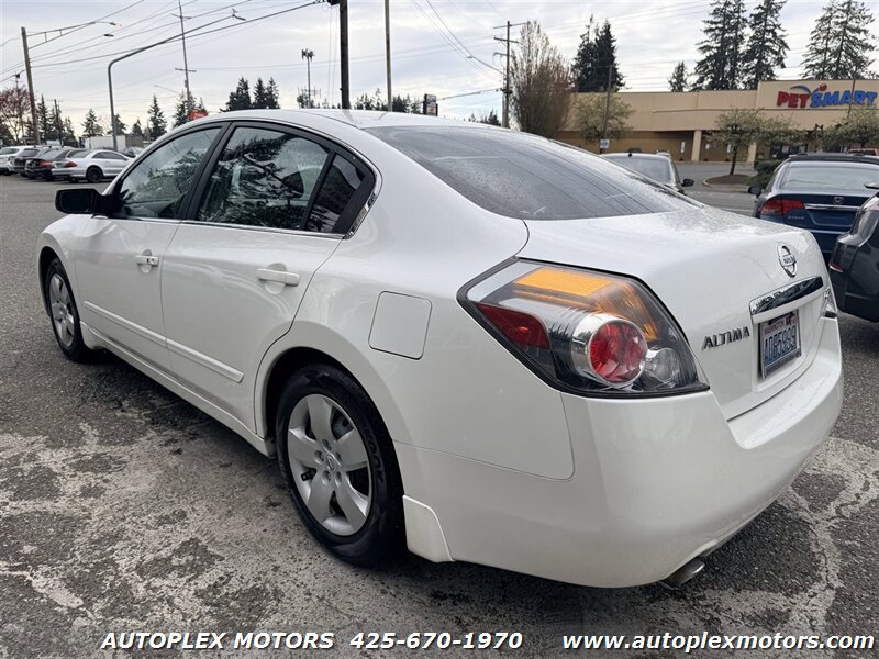Used 2007 Nissan Altima 2.5 S w/ Convenience Pkg FWD image 5