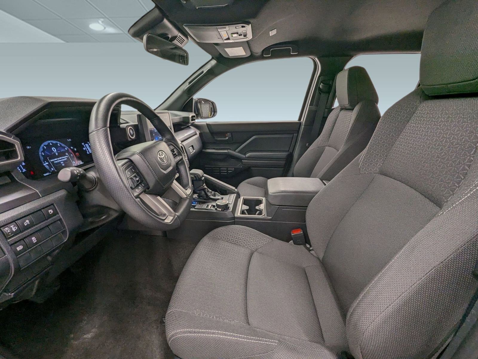 Used 2025 Toyota 4Runner SR5 image 4