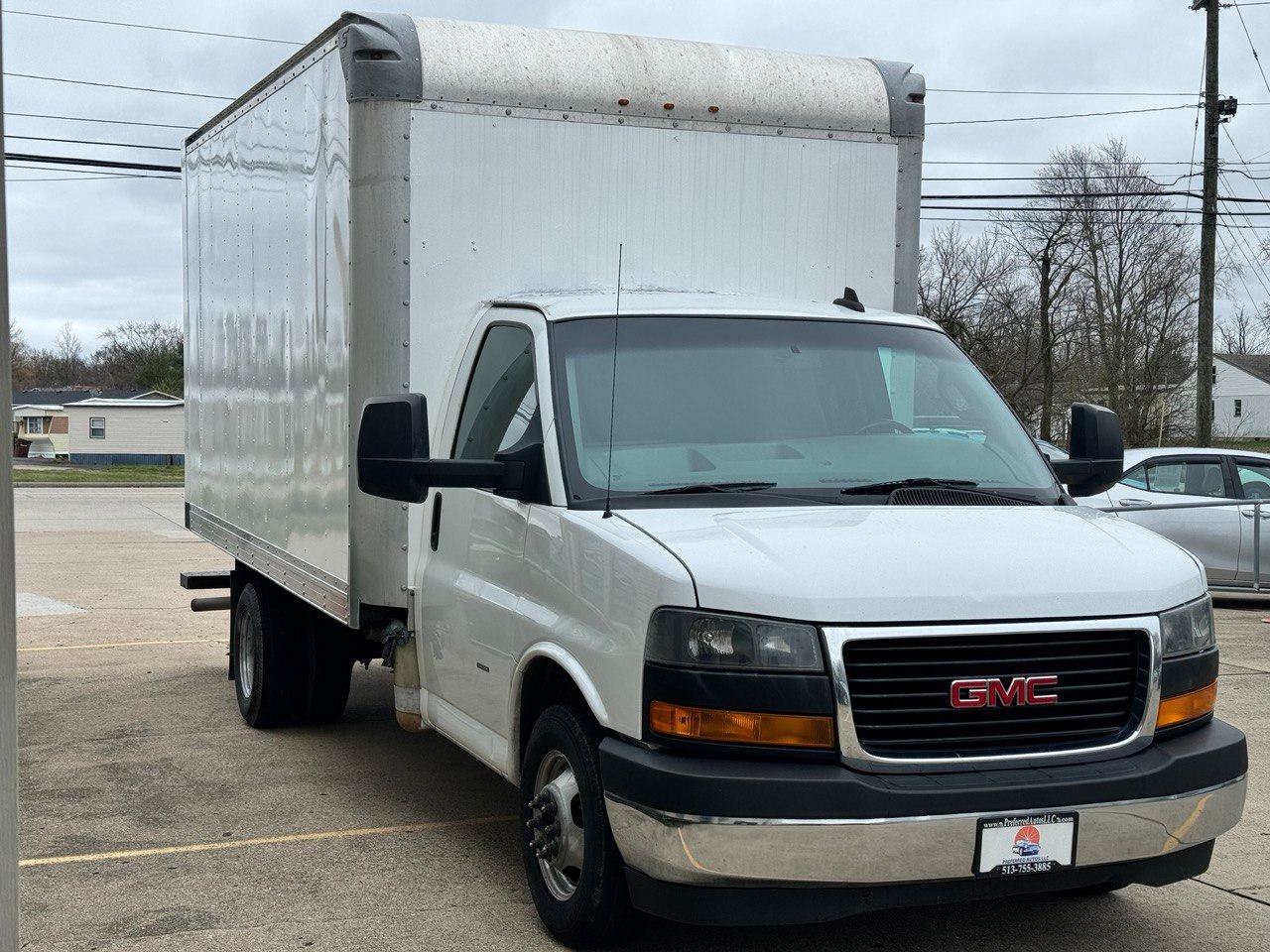 Used 2019 GMC Savana 3500 w/ Power Convenience Package RWD image 3