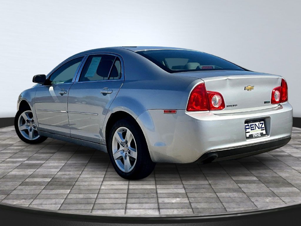 Used 2011 Chevrolet Malibu LS FWD image 5