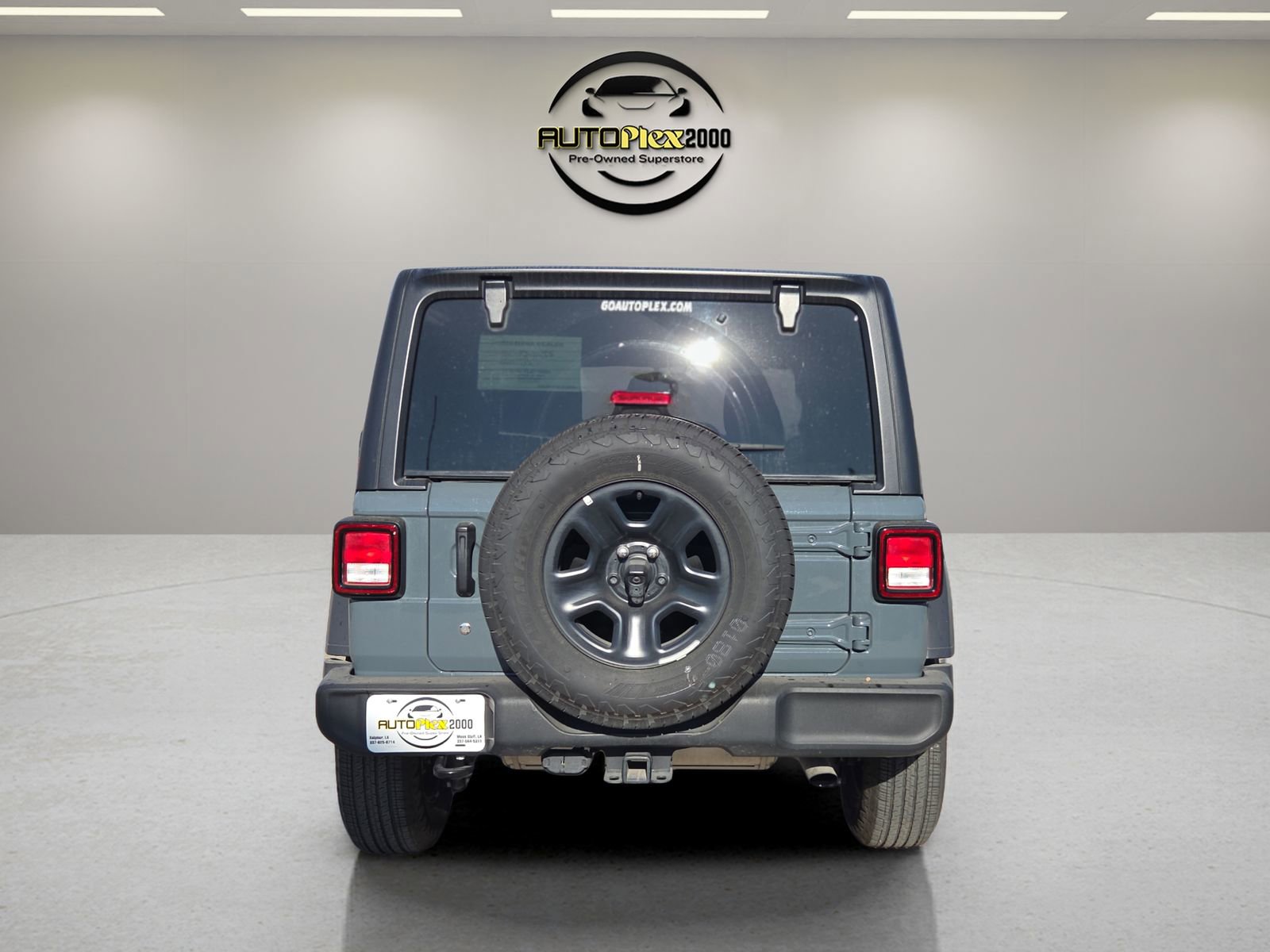 Used 2024 Jeep Wrangler Sport image 6