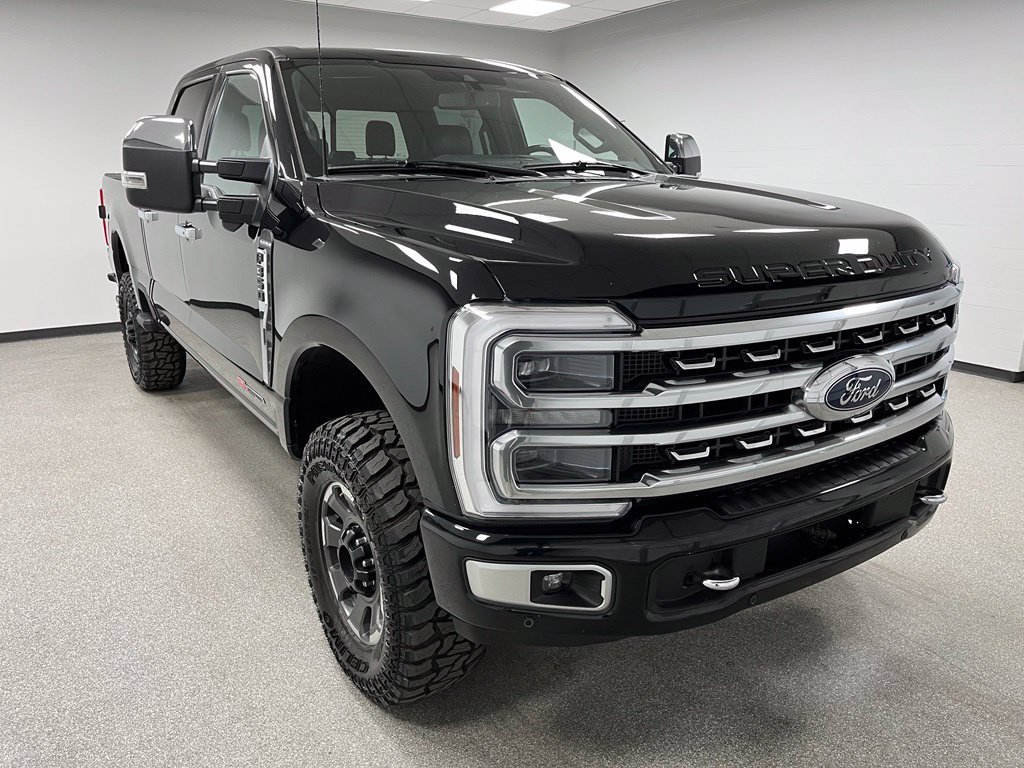 Used 2024 Ford F350 Platinum w/ Tremor Off-Road Package AWD/4WD image 2