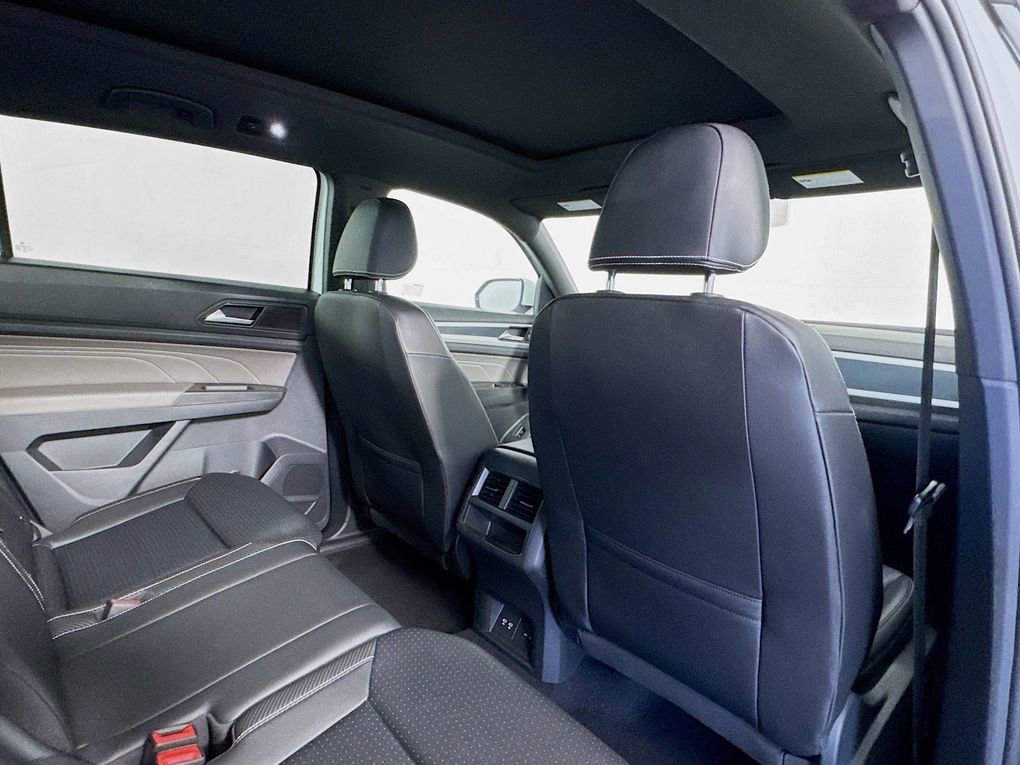 Used 2023 Volkswagen Atlas Cross Sport SEL image 27