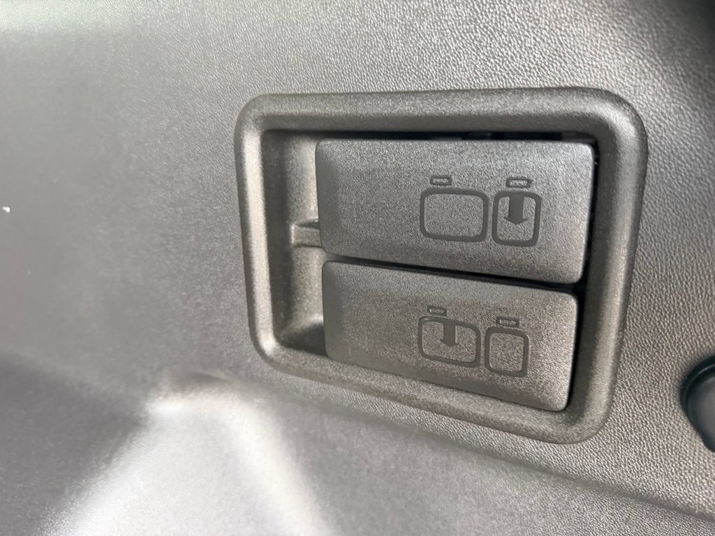 Used 2020 GMC Terrain SLT FWD image 28