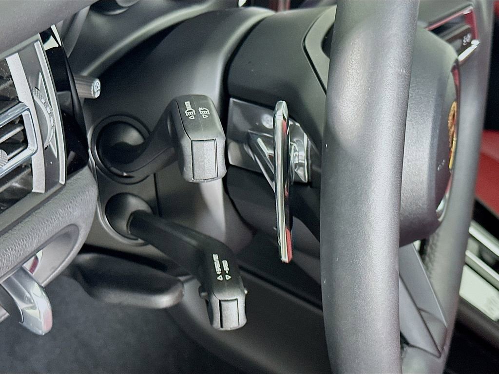 Certified 2026 Porsche Macan image 11