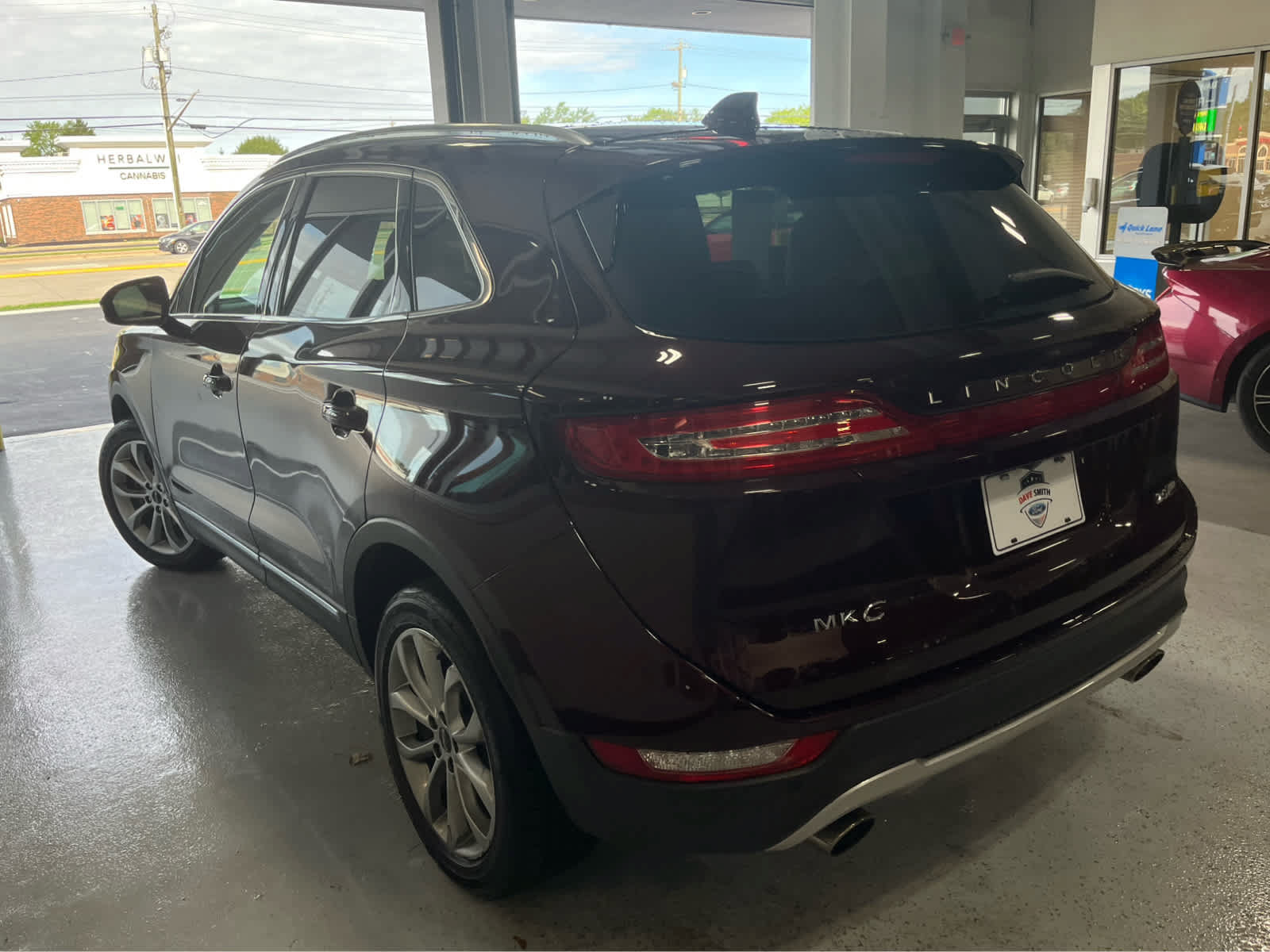 Used 2016 Lincoln MKC Select w/ Select Plus Package AWD/4WD image 2