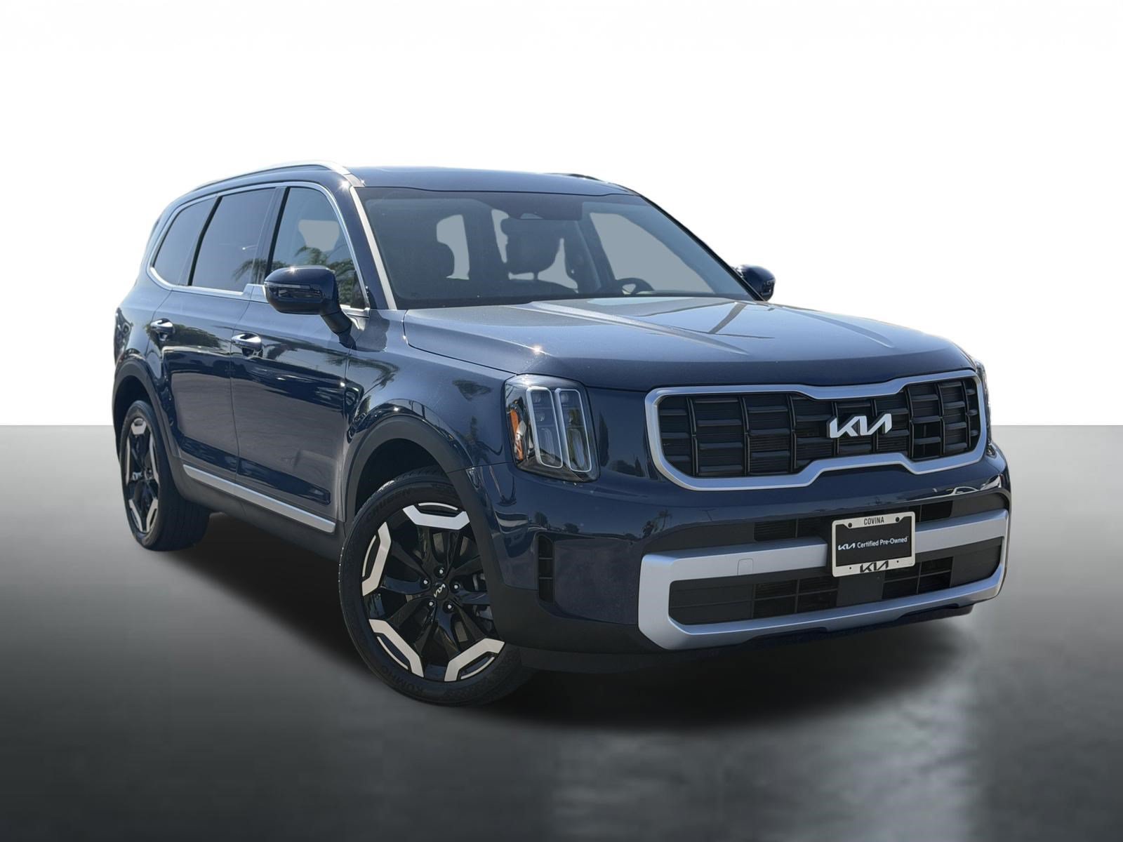 Certified 2025 Kia Telluride S