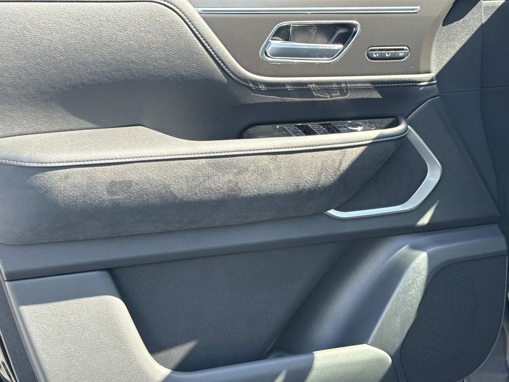 New 2026 INFINITI QX80 Luxe image 14