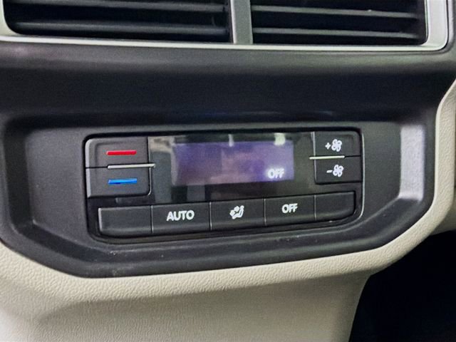 Used 2025 Volkswagen Atlas SE image 25