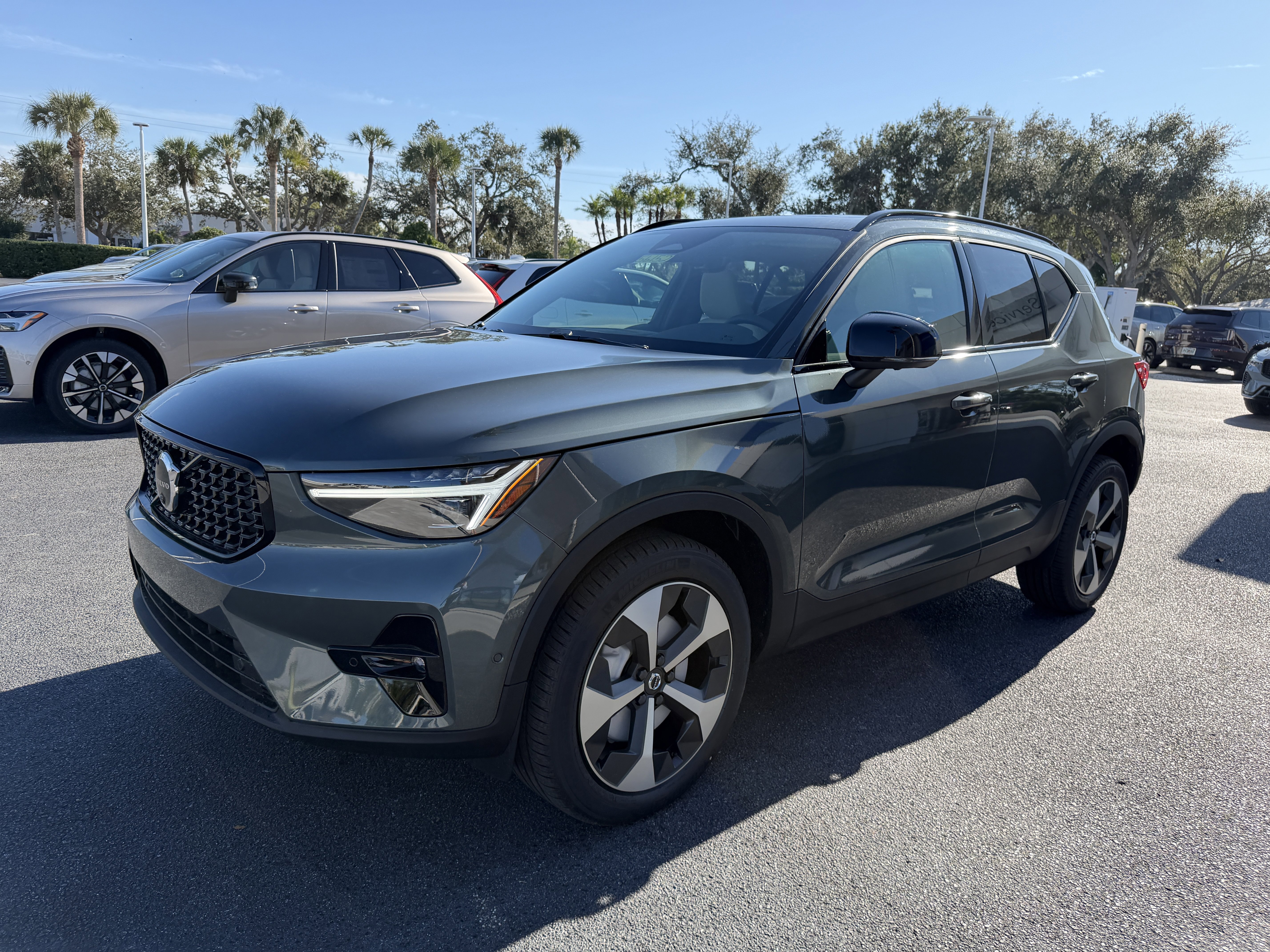 New 2026 Volvo XC40 B5 Plus w/ Climate Package image 6