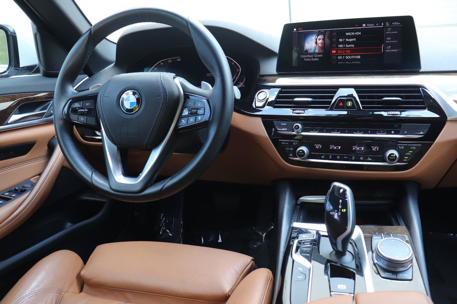 Used 2020 BMW 530i w/ Premium Package RWD image 25