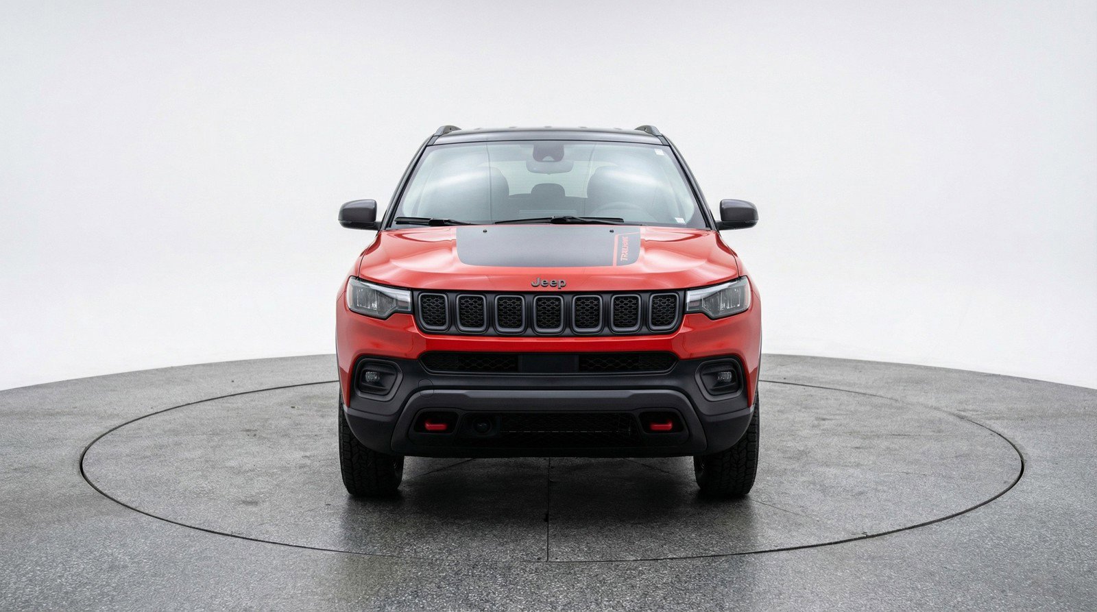 Used 2025 Jeep Compass Trailhawk AWD/4WD image 2