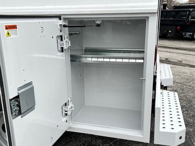 New 2025 Ford F550 4x4 Regular Cab Super Duty image 30