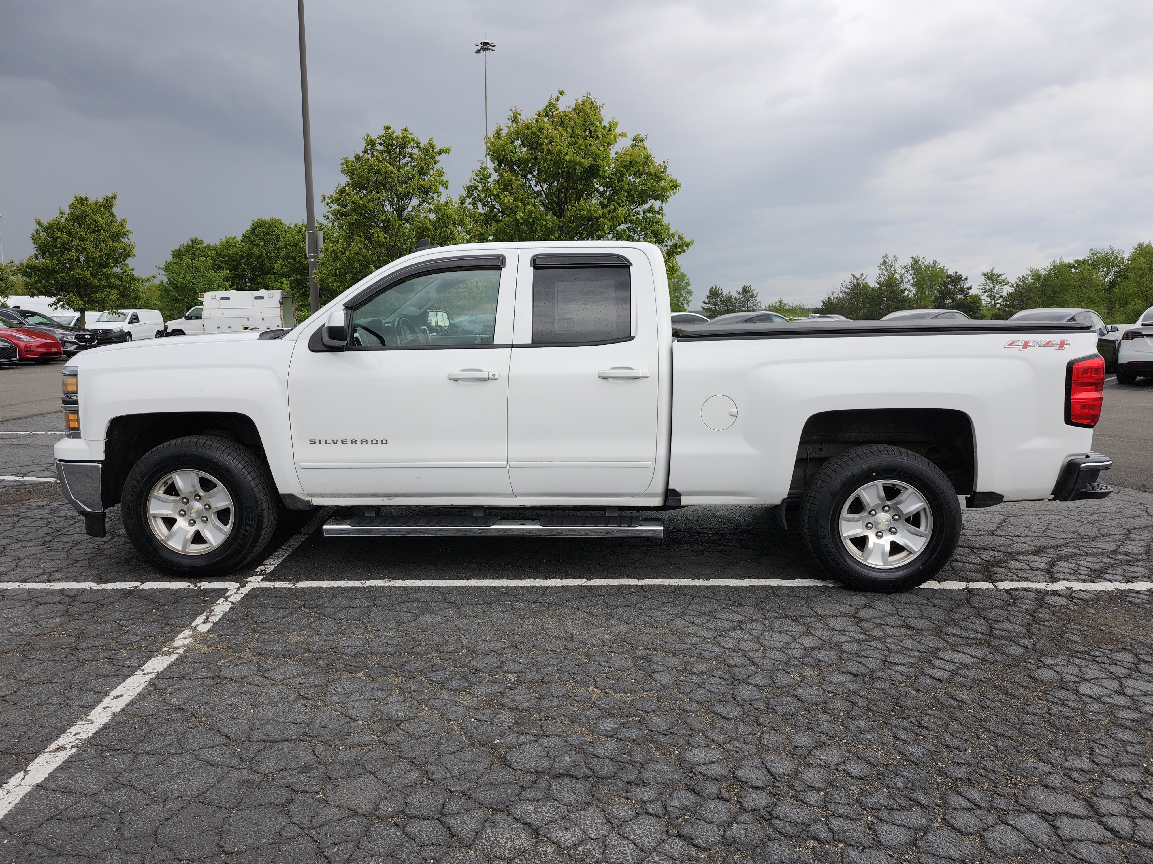 Used 2015 Chevrolet Silverado 1500 LT AWD/4WD image 14