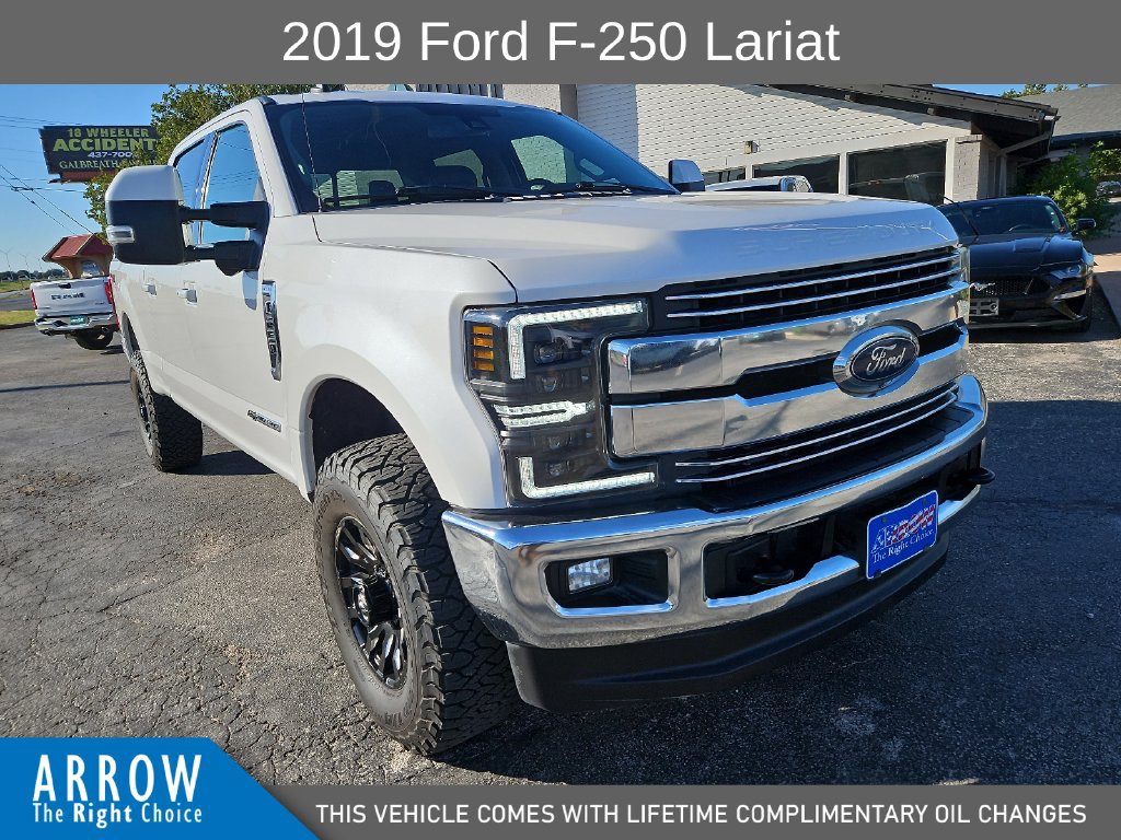 Used 2019 Ford F250 Lariat w/ Lariat Ultimate Package AWD/4WD image 2