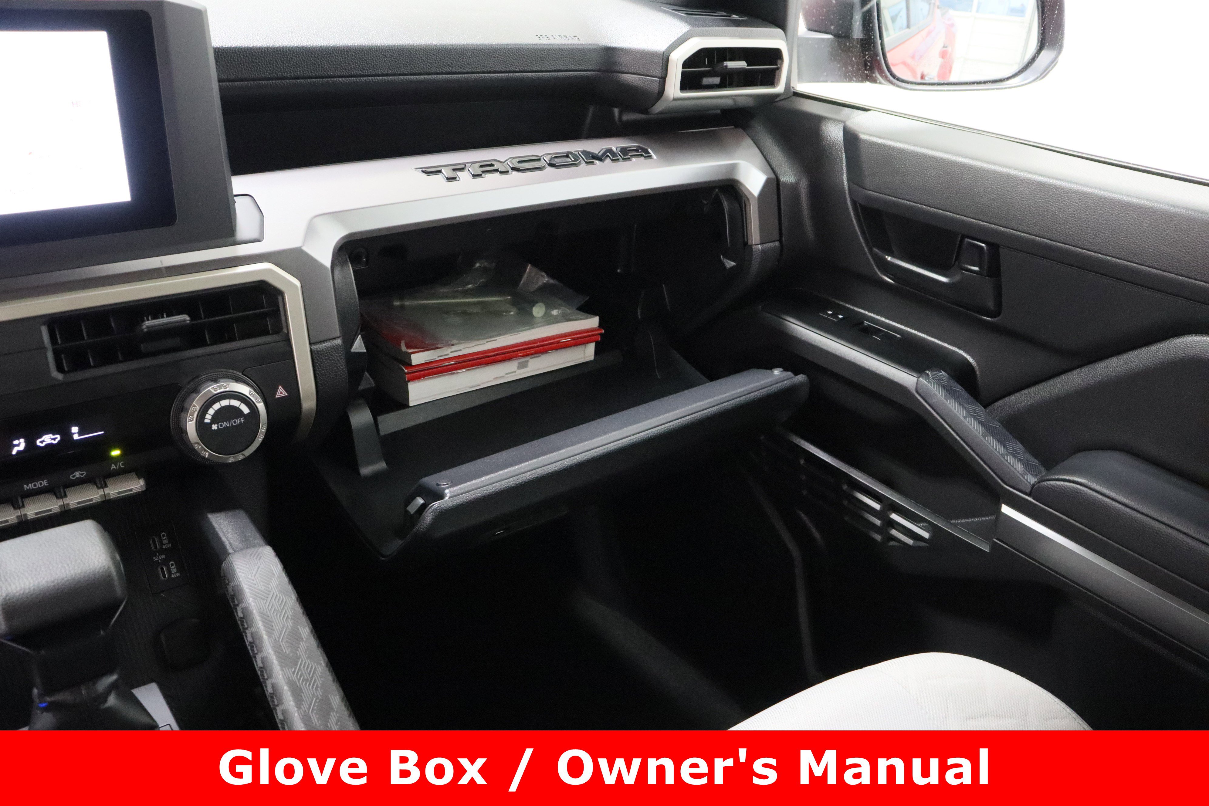 Used 2025 Toyota Tacoma SR5 image 23