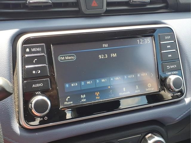 Used 2024 Nissan Versa SV FWD image 5