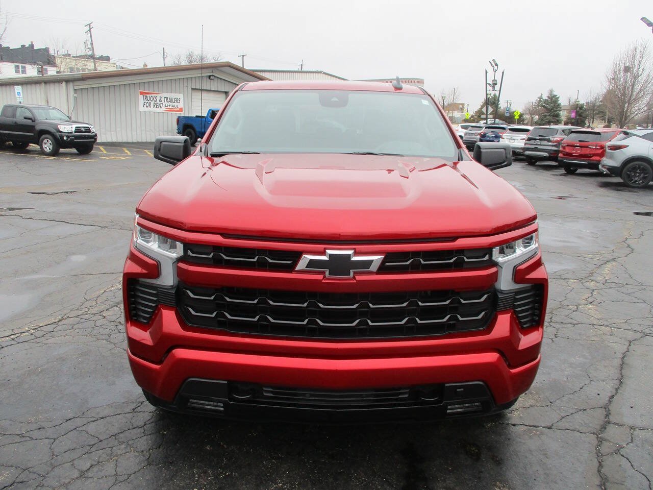 Used 2025 Chevrolet Silverado 1500 RST AWD/4WD image 2