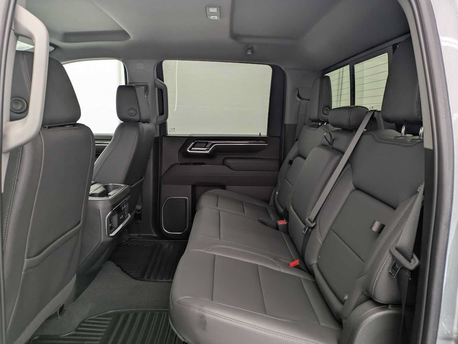 New 2025 Chevrolet Silverado 3500 LTZ w/ LTZ Convenience Package AWD/4WD image 23
