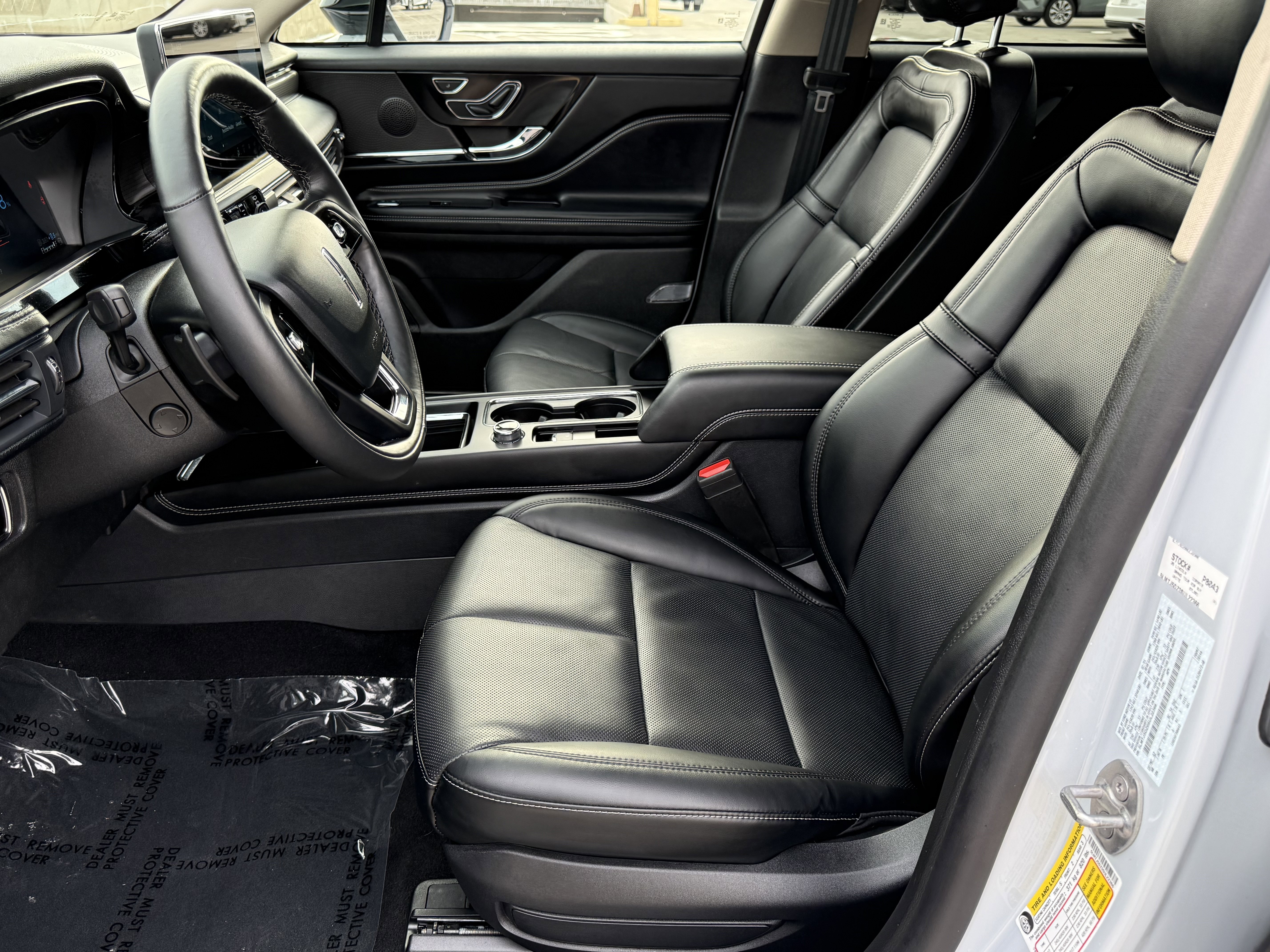 Used 2025 Lincoln Corsair Grand Touring w/ Equipment Group 301A image 18