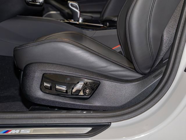 Certified 2023 BMW M5 w/ Executive Package AWD/4WD image 15