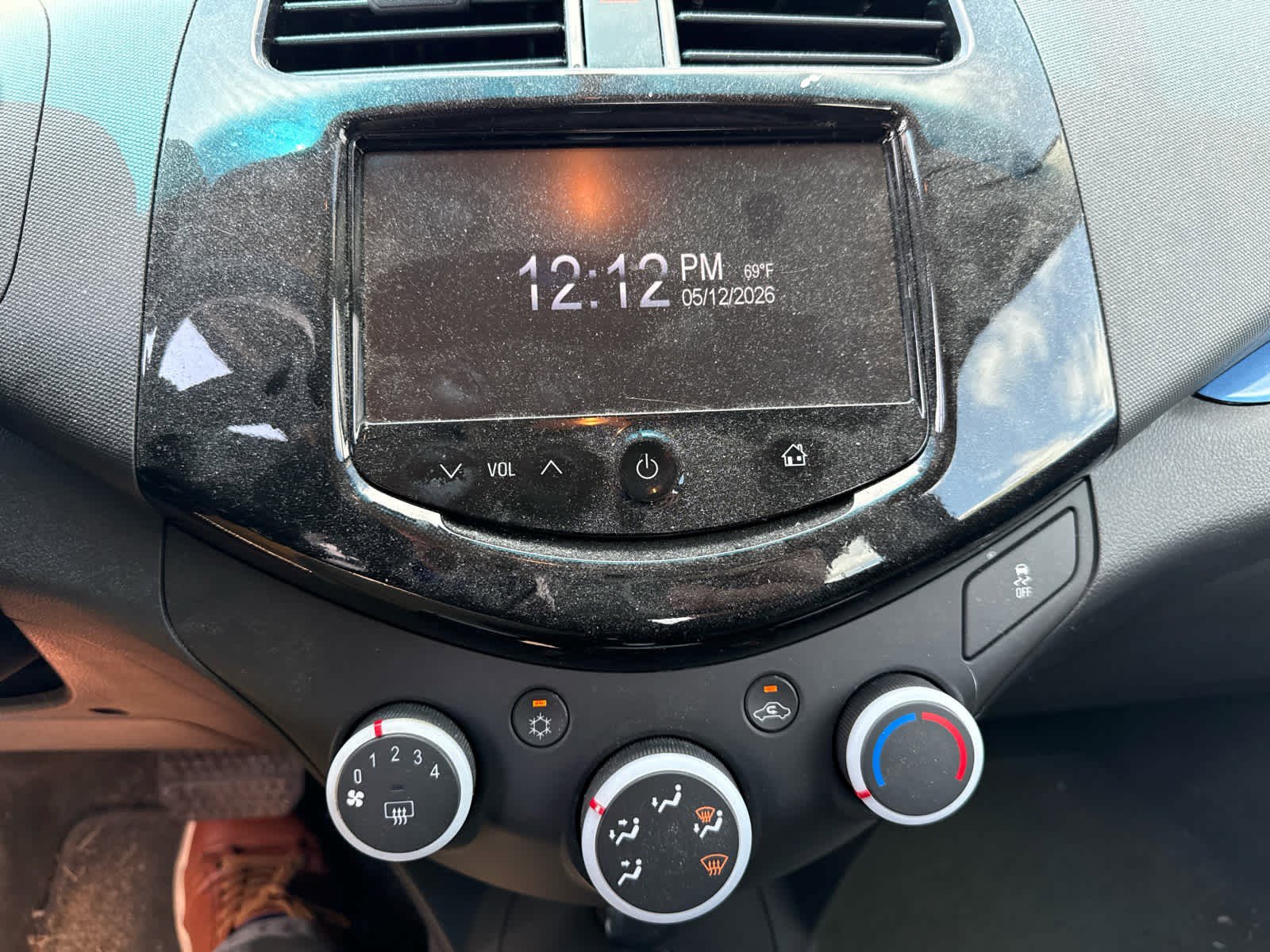 Used 2013 Chevrolet Spark LT FWD image 10