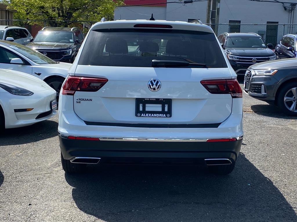 Used 2021 Volkswagen Tiguan SE FWD image 4
