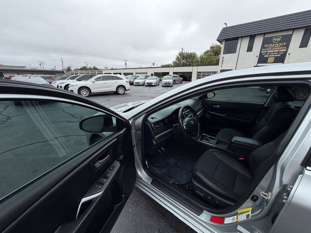 Used 2017 Toyota Camry SE FWD image 26