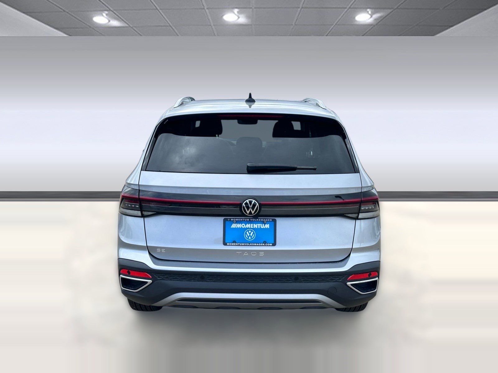 New 2026 Volkswagen Taos SE image 9