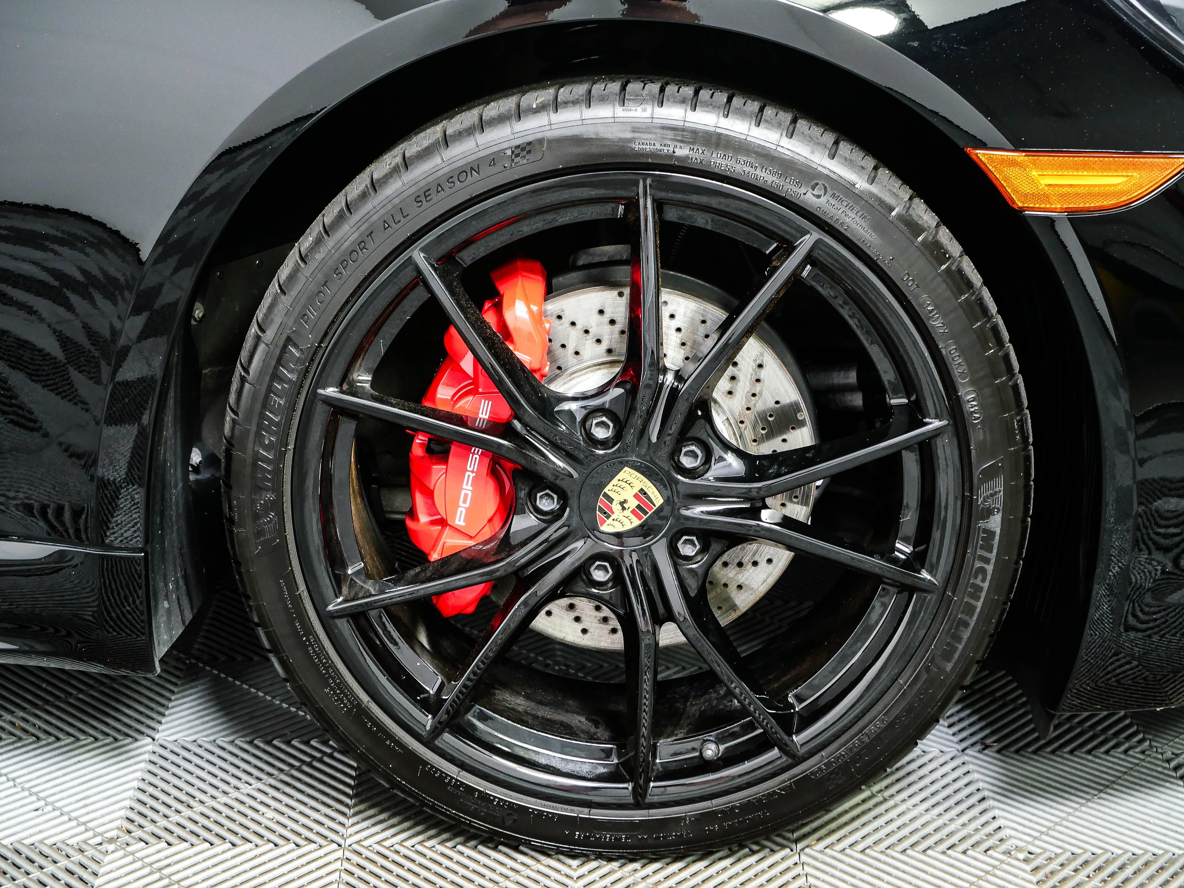 Certified 2024 Porsche 718 Cayman S RWD image 34