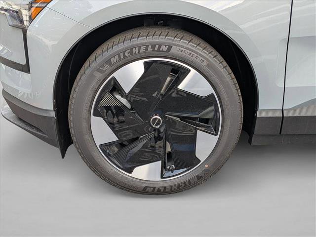 New 2026 Volvo EX30 Plus w/ Protection Package Premier image 11