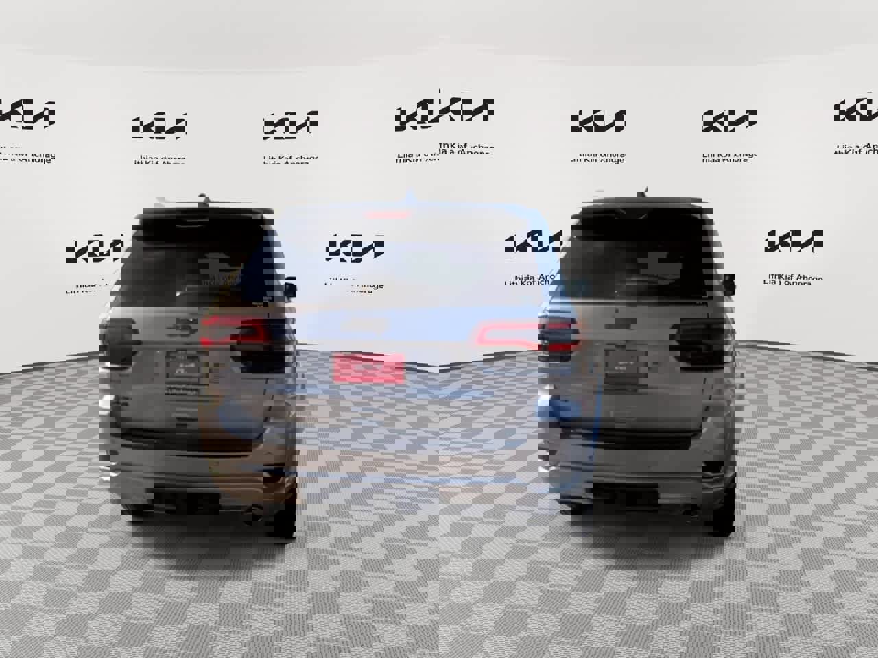 Used 2017 Jeep Grand Cherokee Altitude image 8