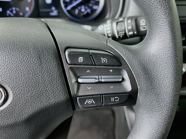 Used 2023 Hyundai Kona SEL AWD/4WD image 30