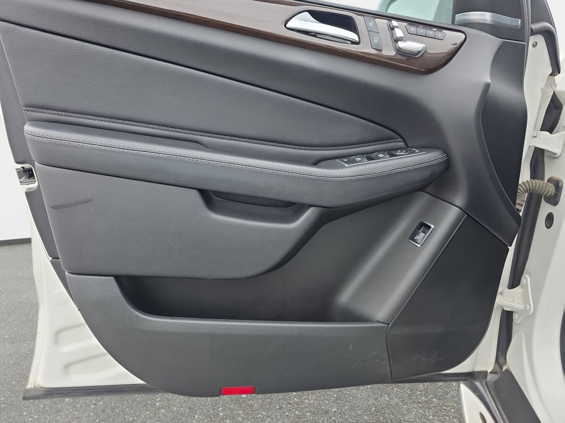 Used 2017 Mercedes-Benz GLE 350 image 26