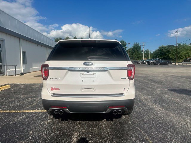 Used 2018 Ford Explorer Platinum AWD/4WD image 4
