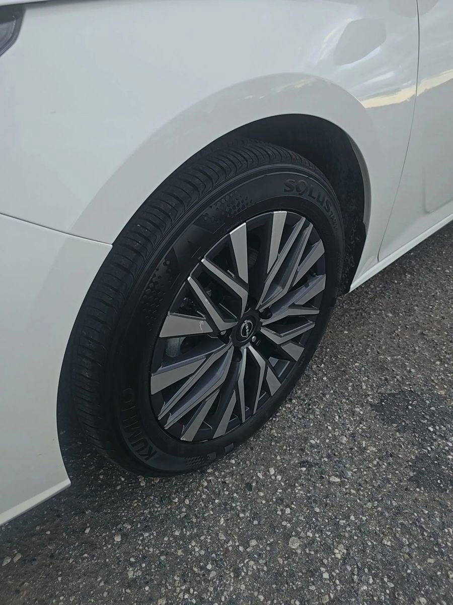 Used 2025 Nissan Altima 2.5 SV image 10