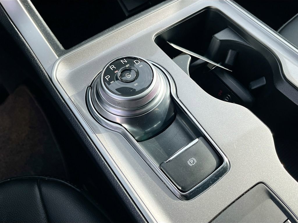 Used 2024 Ford Edge SEL AWD/4WD image 17