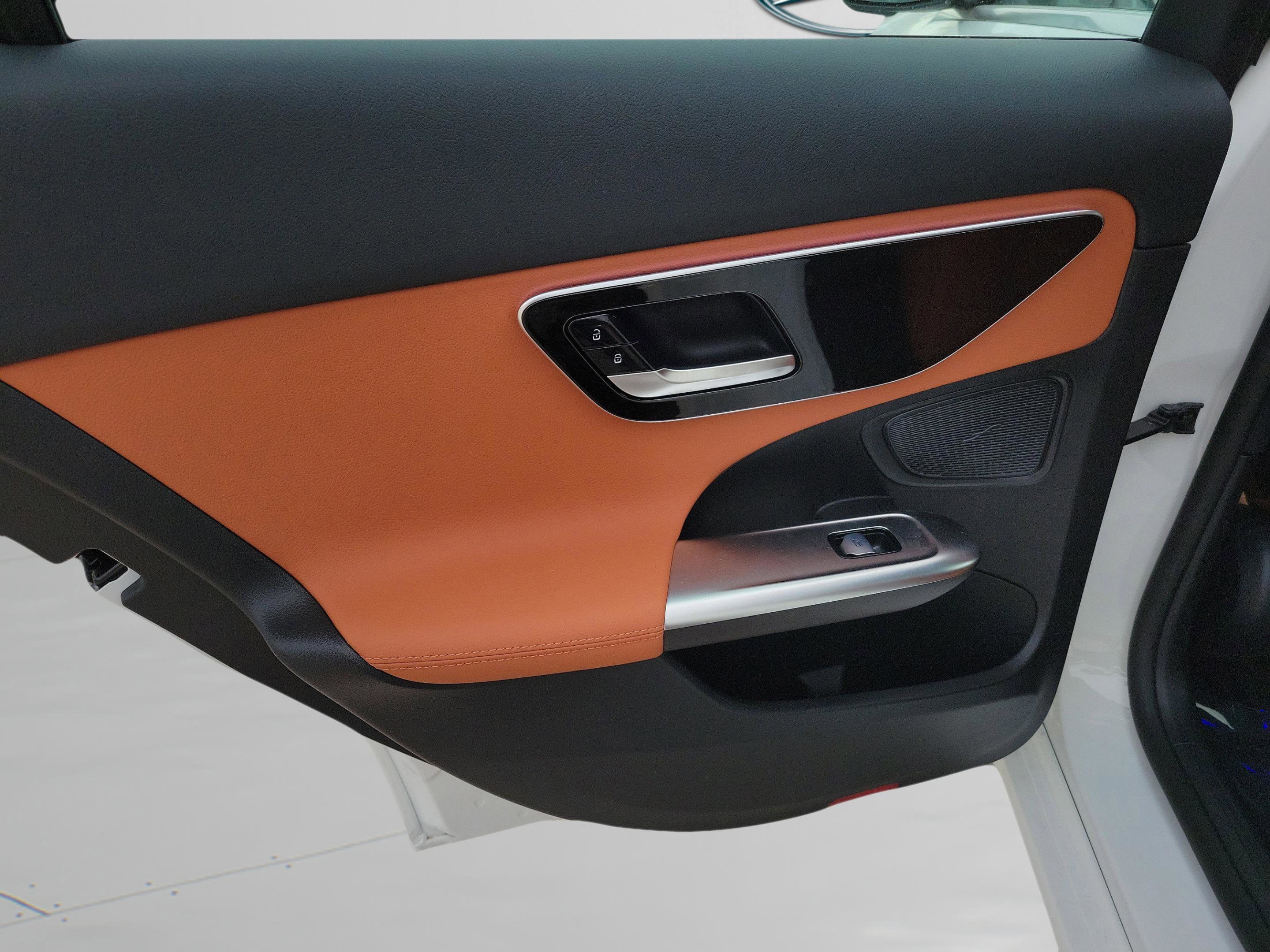 Certified 2025 Mercedes-Benz C 300 Sedan image 11