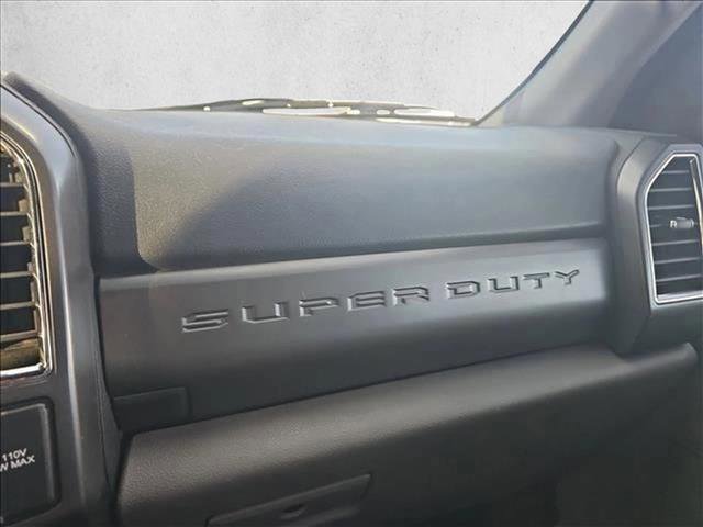 Used 2018 Ford F250 XLT w/ XLT Value Package image 15