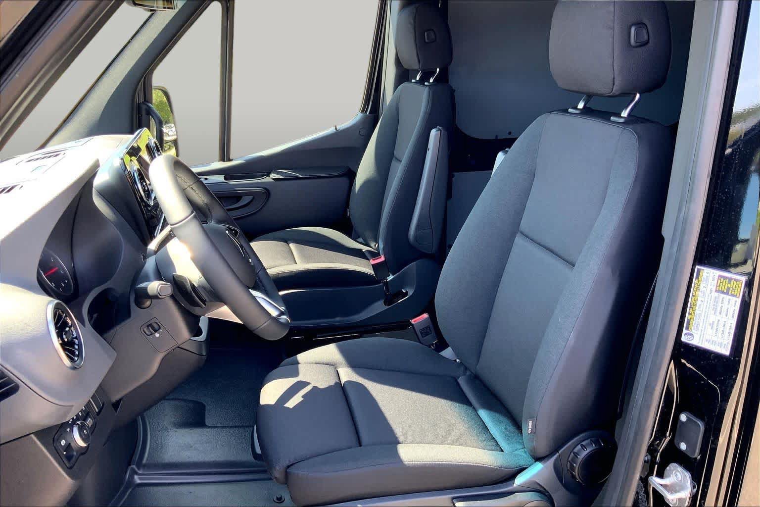 New 2026 Mercedes-Benz Sprinter 2500 image 12